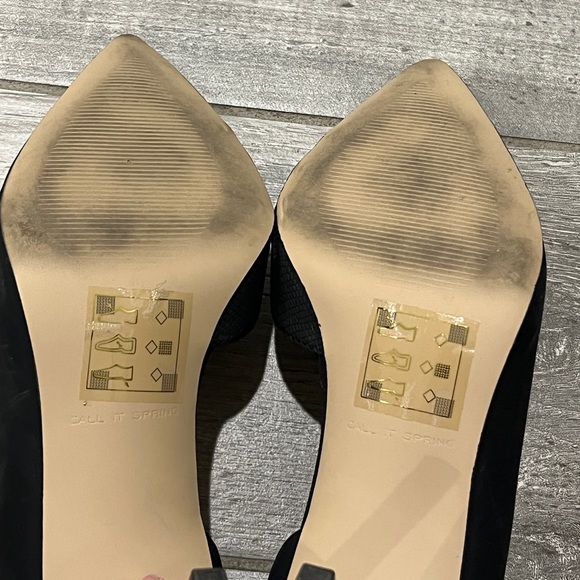 CALL IT SPRING vegan black pointed toe heels - Picture 3 of 9